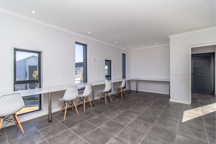 2 Bedroom Property for Sale in Burgundy Estate Western Cape